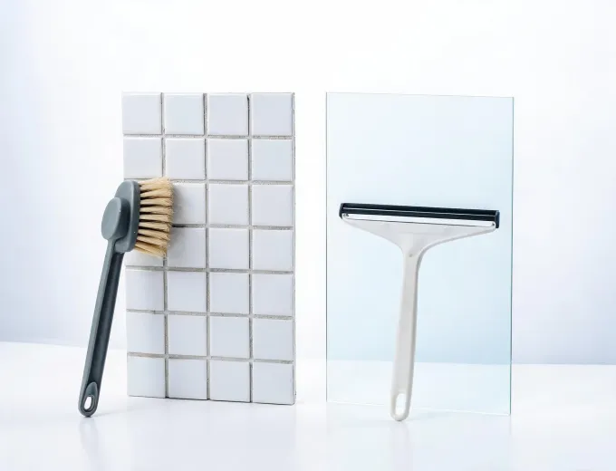 Bathroom brush and squeegee review